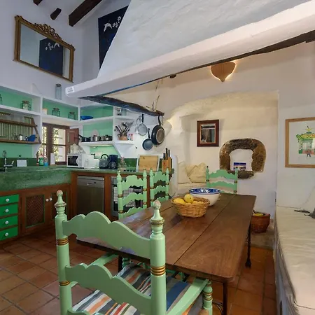 Villa Can Antuna *