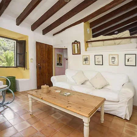 Villa Can Antuna *